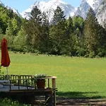 Haus Bergblick ゲストハウス 4*